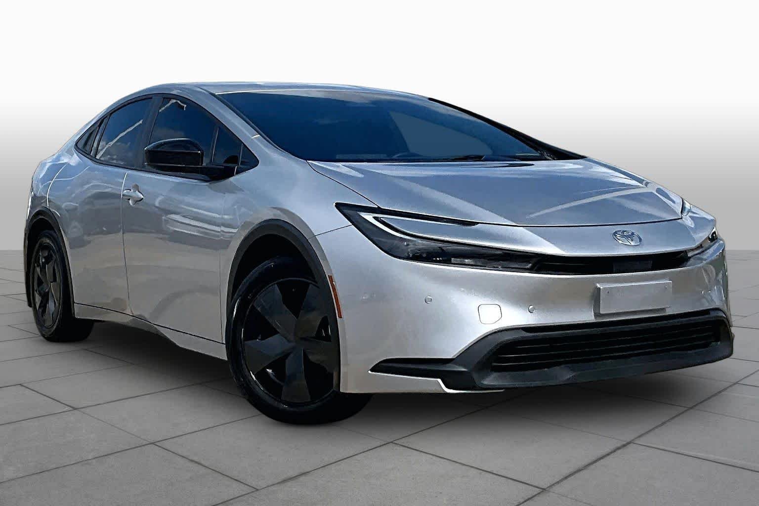Used 2026 Cutting Edge Toyota LE image 3