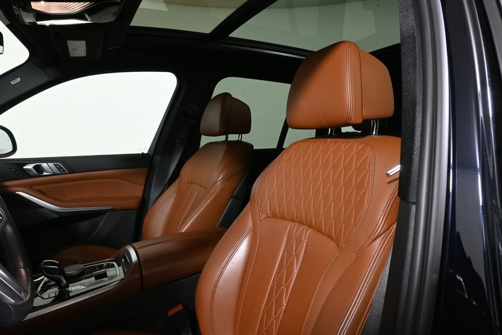 Used 2021 Black BMW xDrive45e image 5