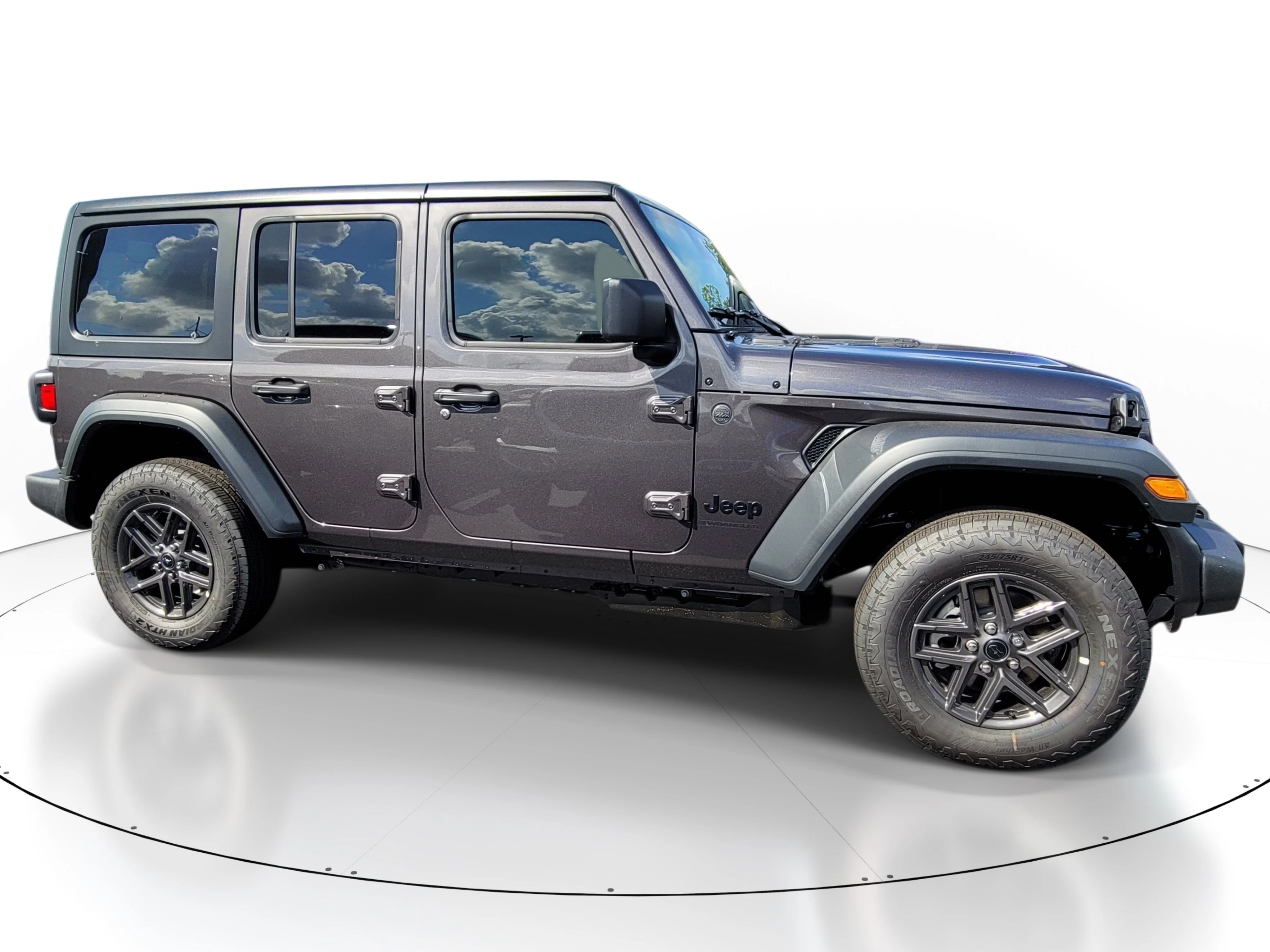 New 2026 Granite Crystal Metallic Clearcoat Jeep Sport S image 5