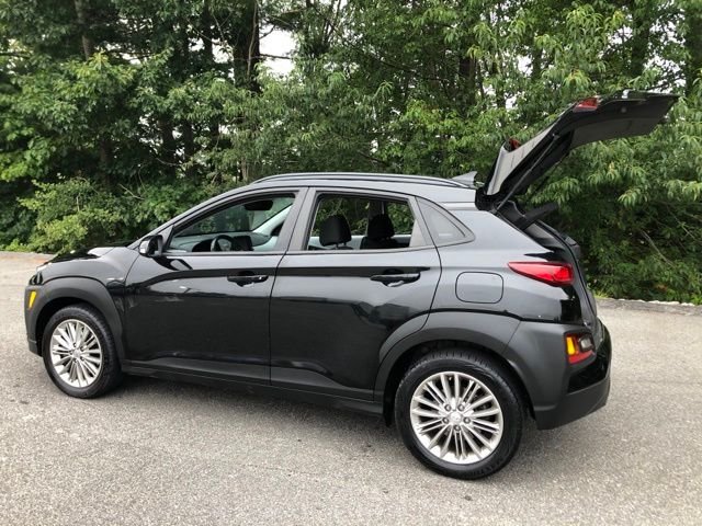 Used 2021 Black Hyundai SEL Plus image 11