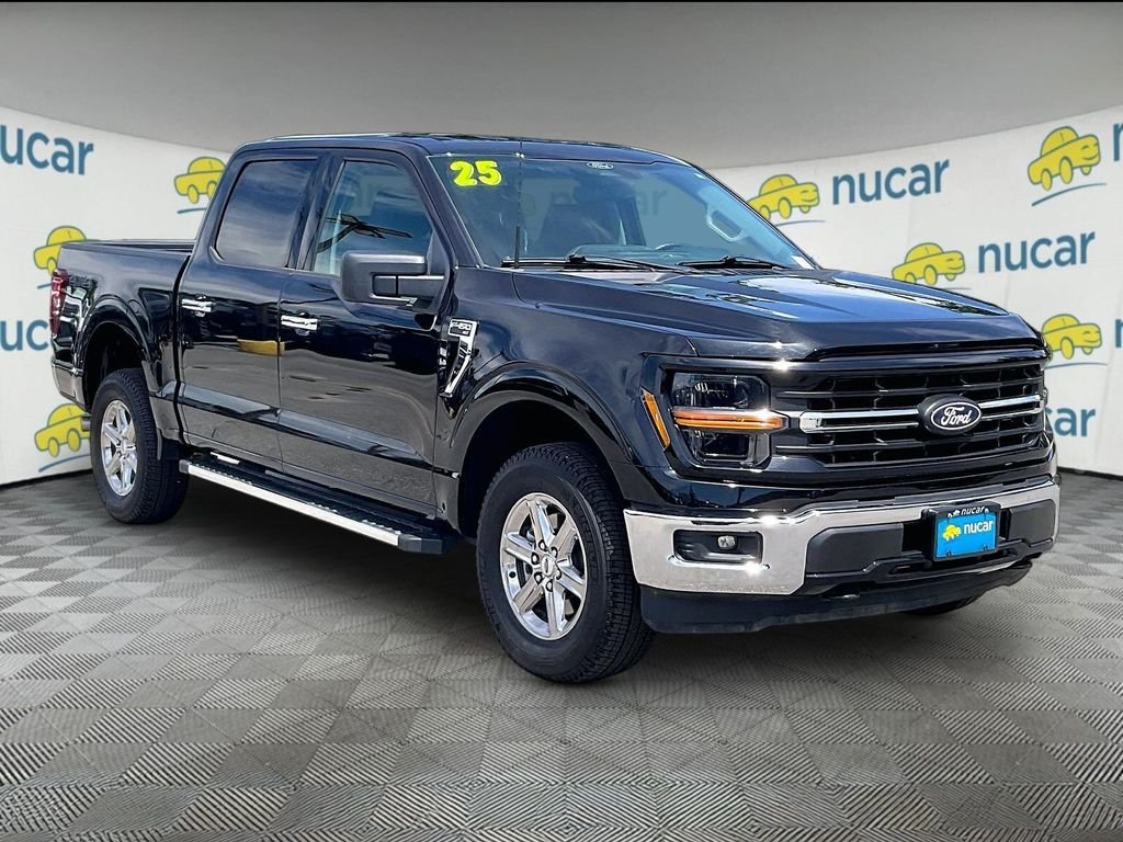 Used 2025 Agate Black Metallic Ford XLT image 1