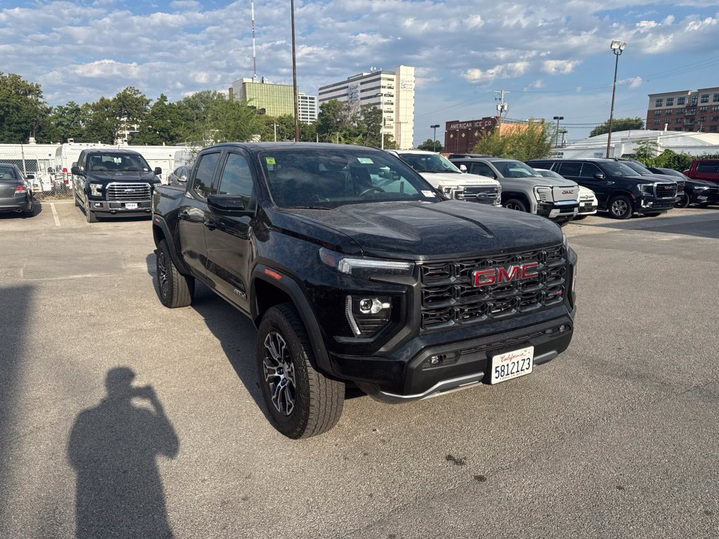 2024 GMC Canyon AT4 - Photo 9