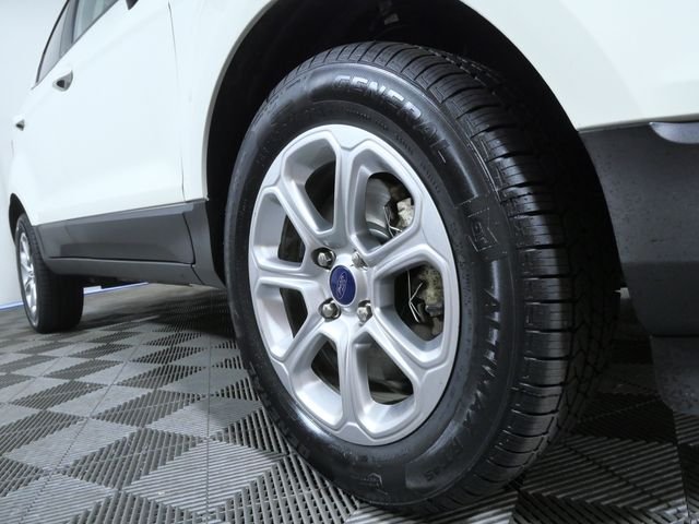 Certified Used 2021 White Ford SE image 2