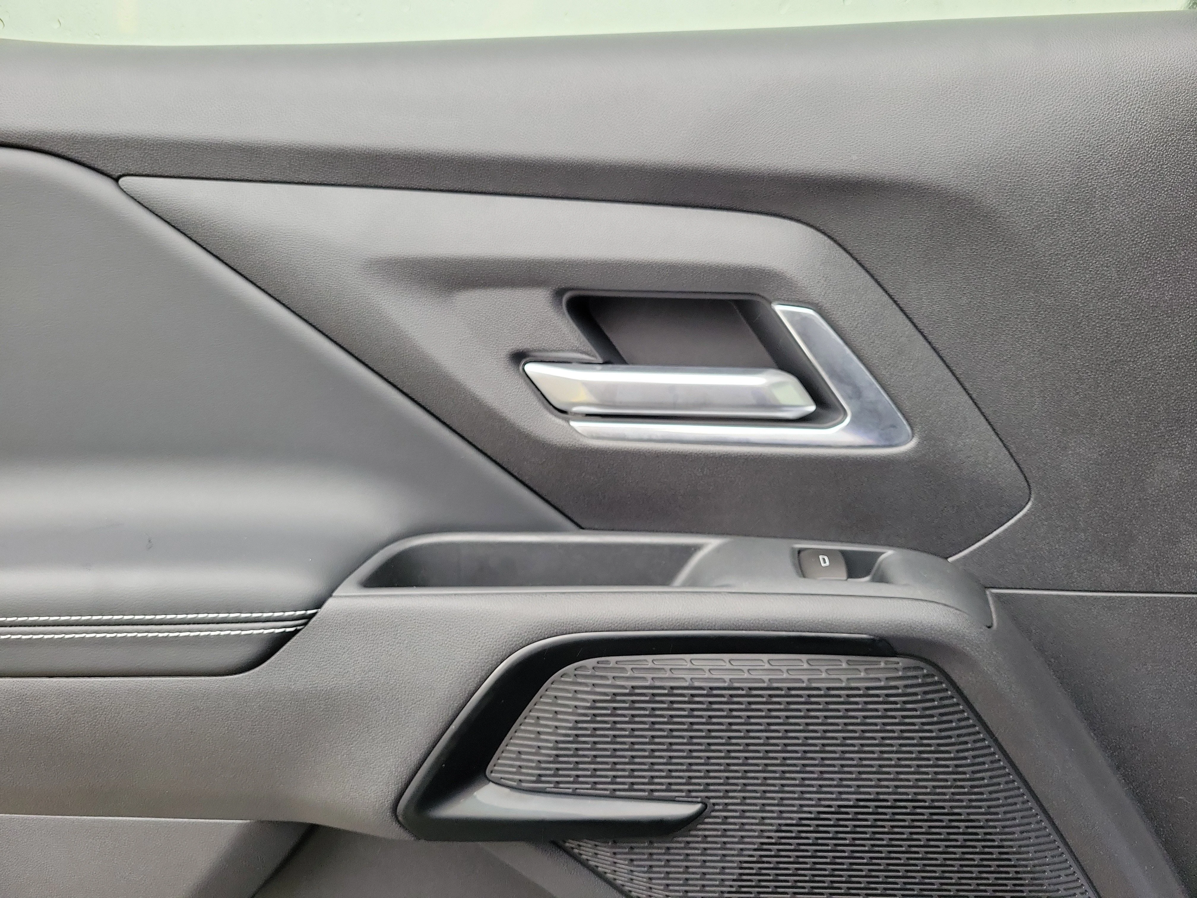 2026 Chevrolet Silverado EV LT - Photo 12
