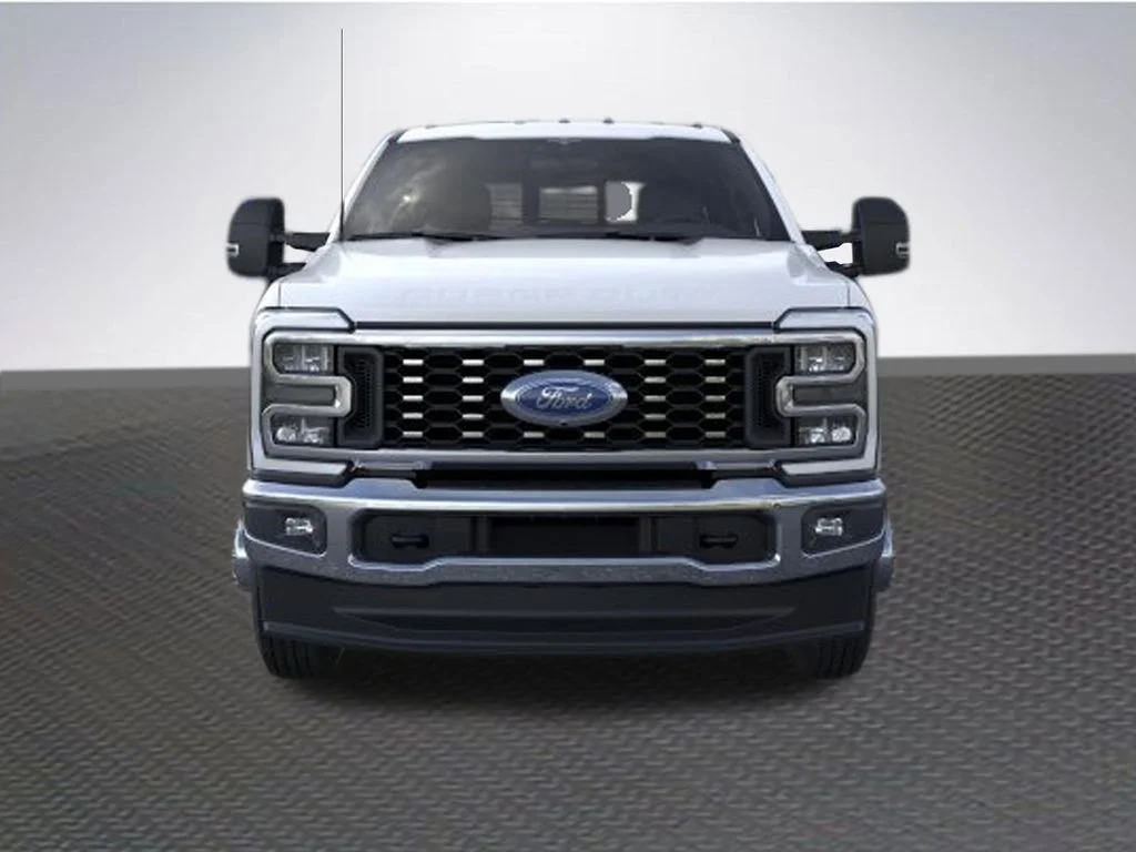 New 2026 Star White Metallic Tri-Coat Ford F-350® Lariat® image 6