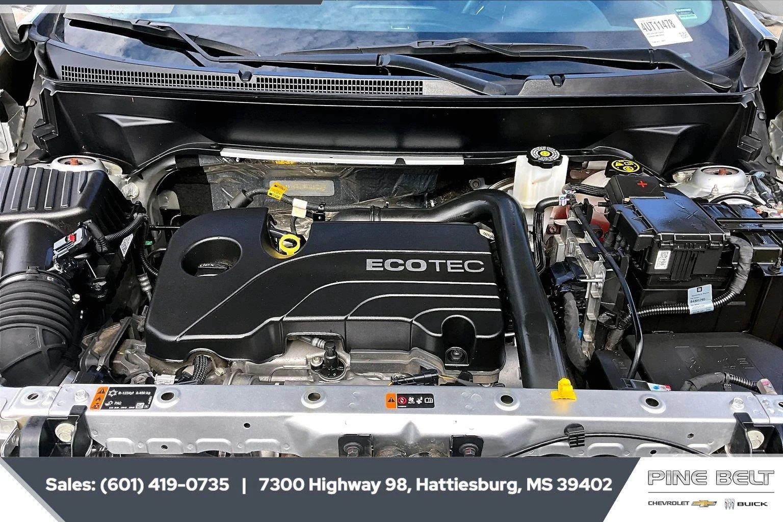 Used 2022 SILVER ICE METALLIC Chevrolet LT image 8