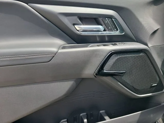 New 2026 Summit White Chevrolet LT - Extended Range image 17