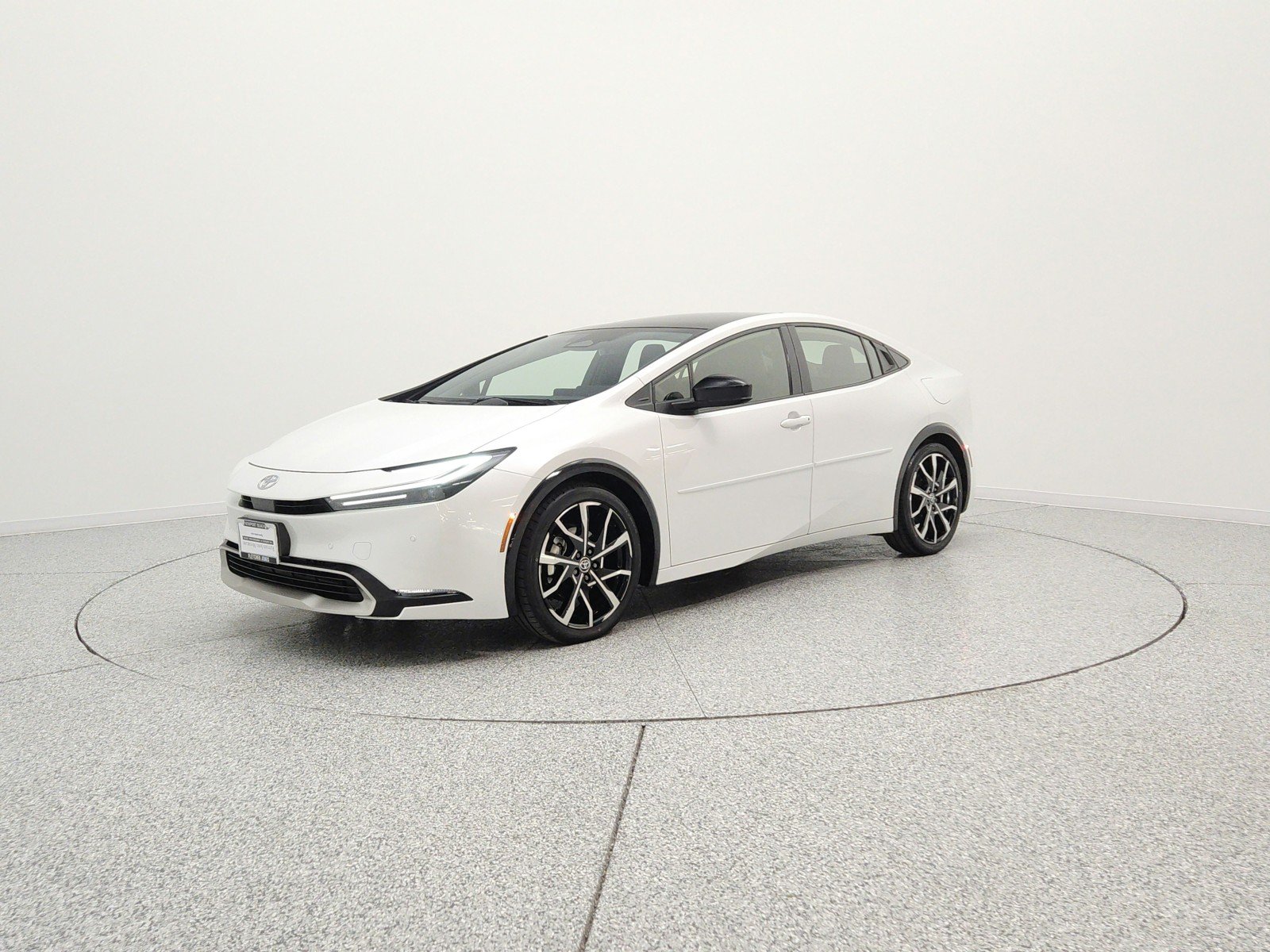 2024 Toyota Prius Prime XSE's photo