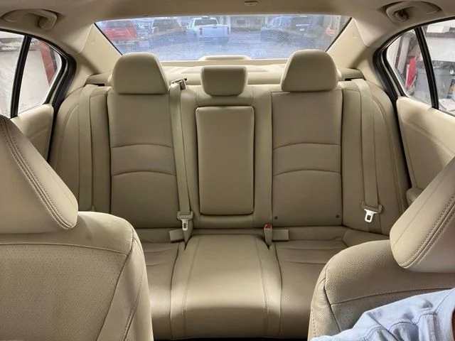 Used 2015 Gold Honda EX-L image 32