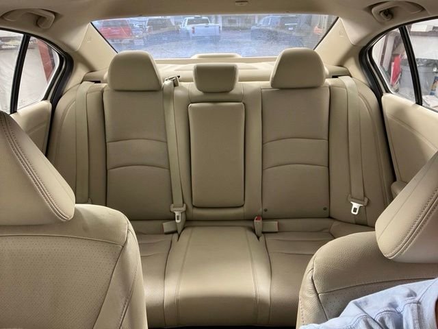 Used 2015 Gold Honda EX-L image 32