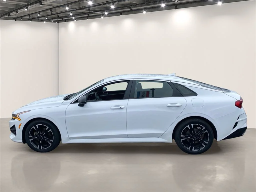 Certified Used 2023 Glacial White Pearl Kia GT-Line image 5