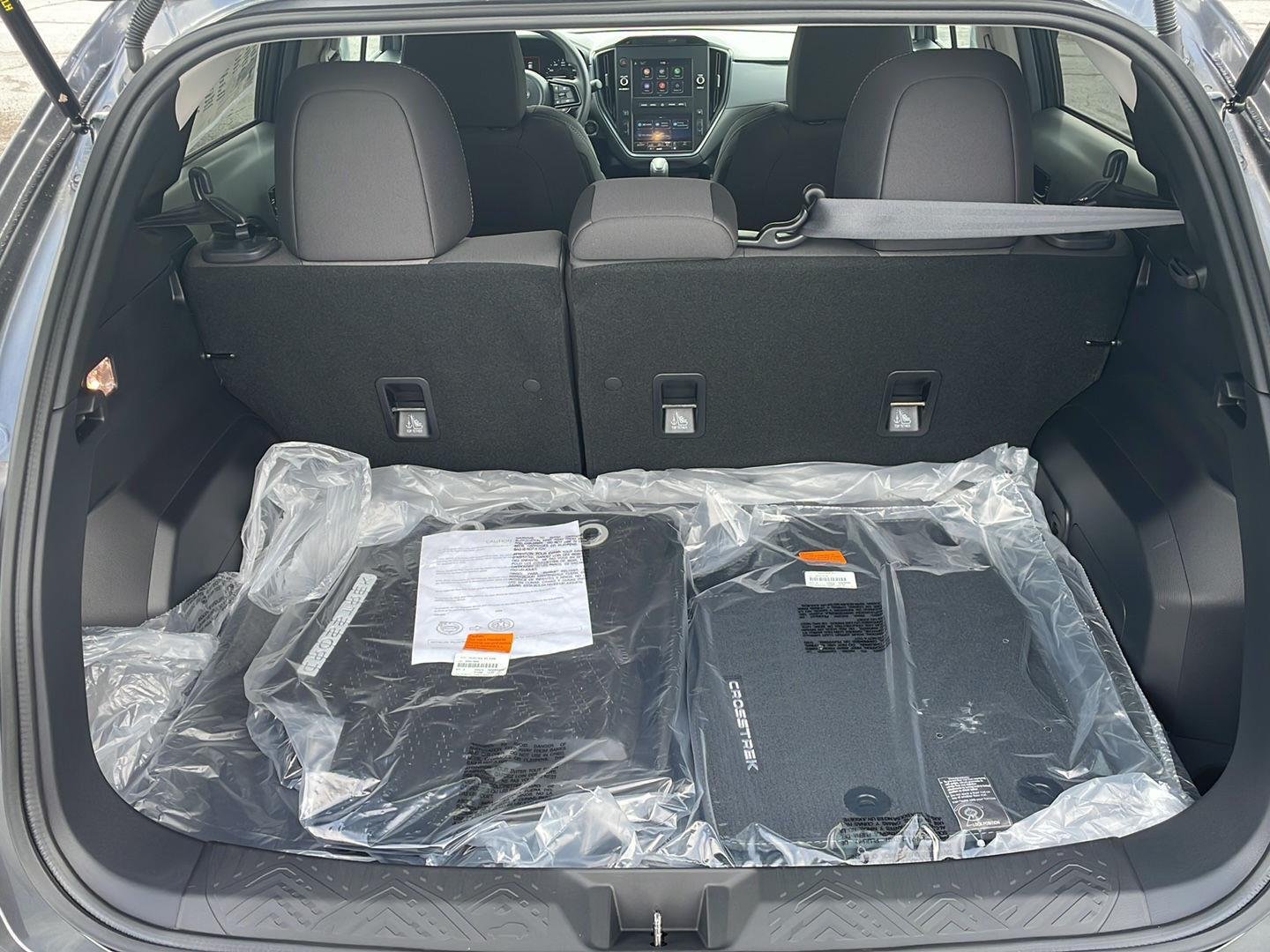 New 2026 MAGNETITE GRAY PEARL Subaru Base image 25