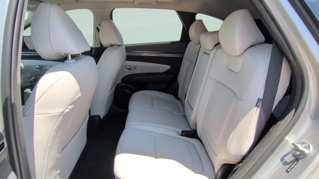 Used 2024 Silver Hyundai SEL image 10