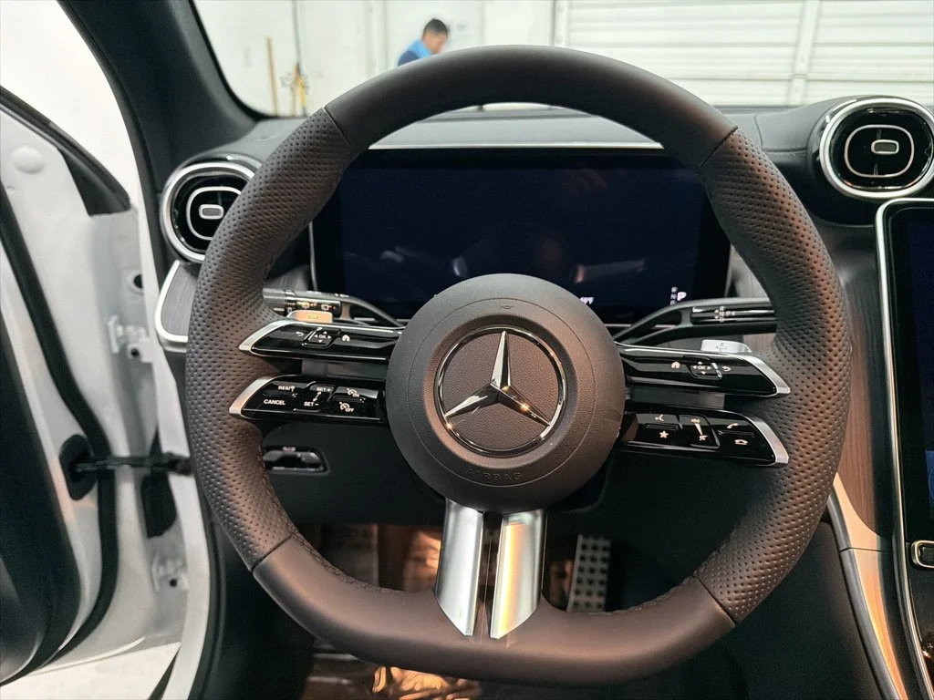 Used 2026 White Mercedes-Benz GLC 300 image 15