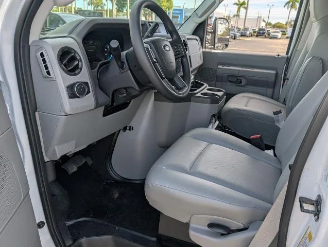 New 2026 Oxford White Ford E-350 SRW image 23