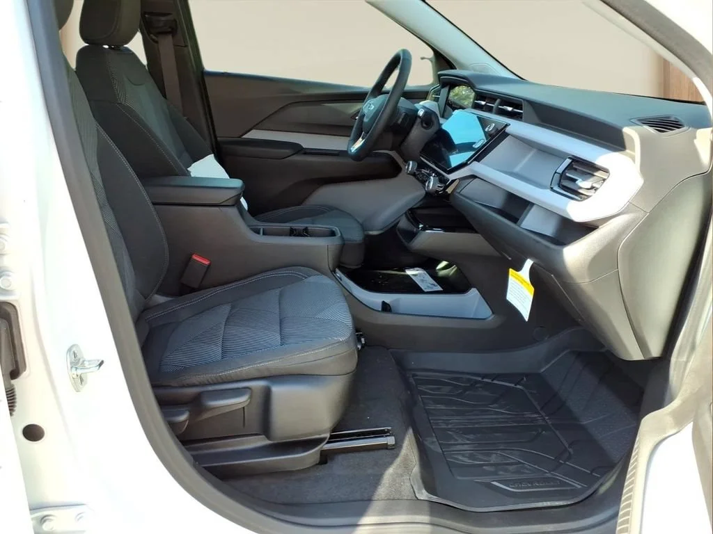 2027 Chevrolet Bolt LT - Photo 35