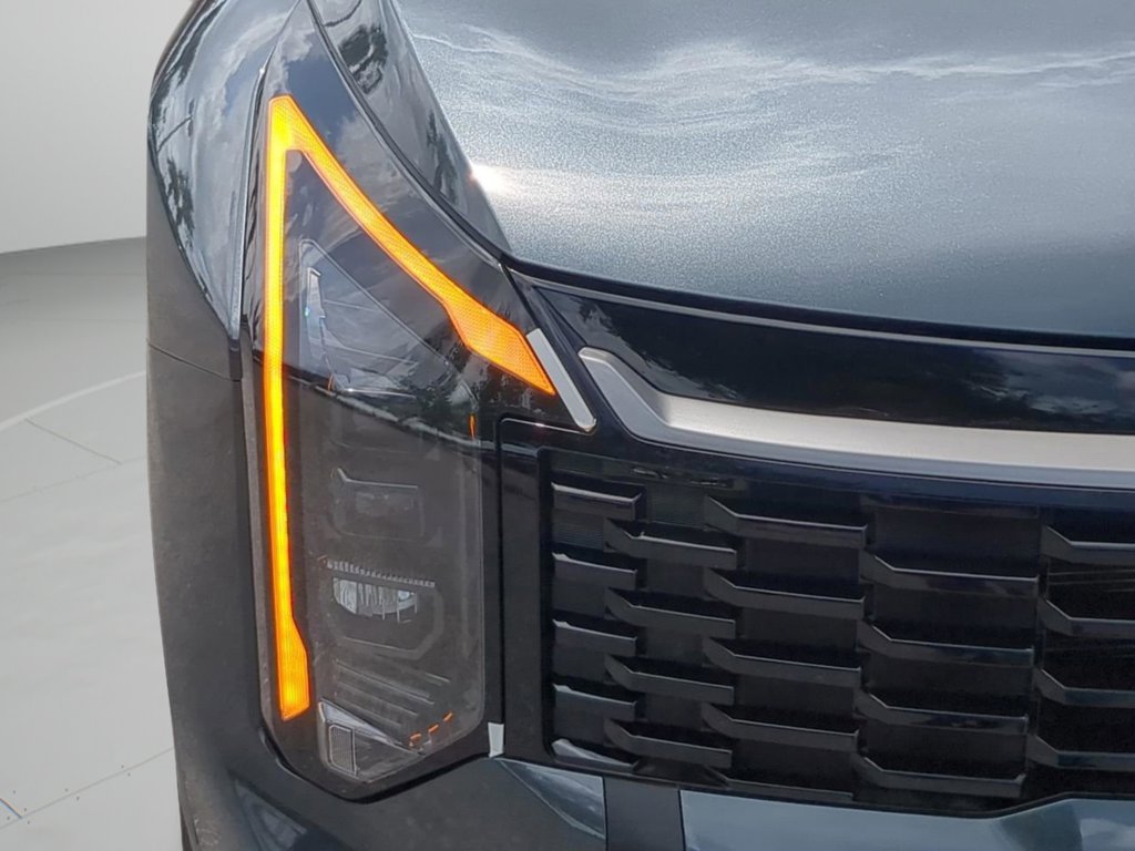 2026 Kia Sportage EX Hybrid - Photo 12