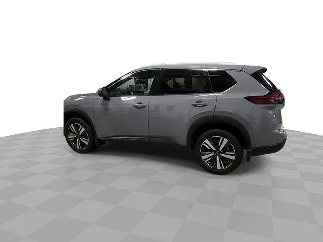 Used 2025  Nissan SL image 6