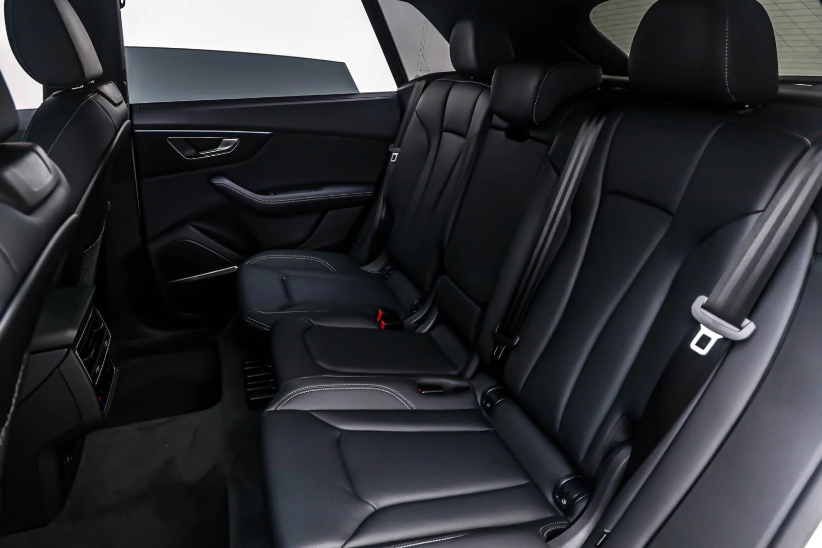 2026 Audi Q8 Premium Plus - Photo 8