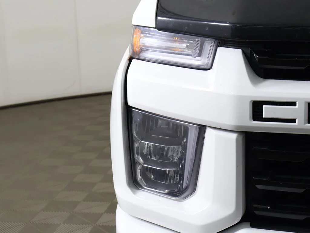 Used 2022 Summit White Chevrolet LTZ image 17