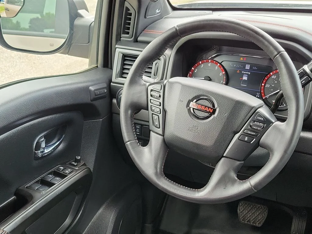 2021 Nissan Titan PRO-4X - Photo 21