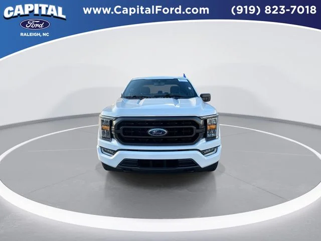 Used 2022 White Ford XLT image 3
