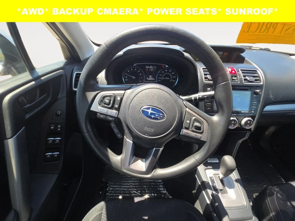 Used 2018 Silver Subaru 2.5i Premium image 11