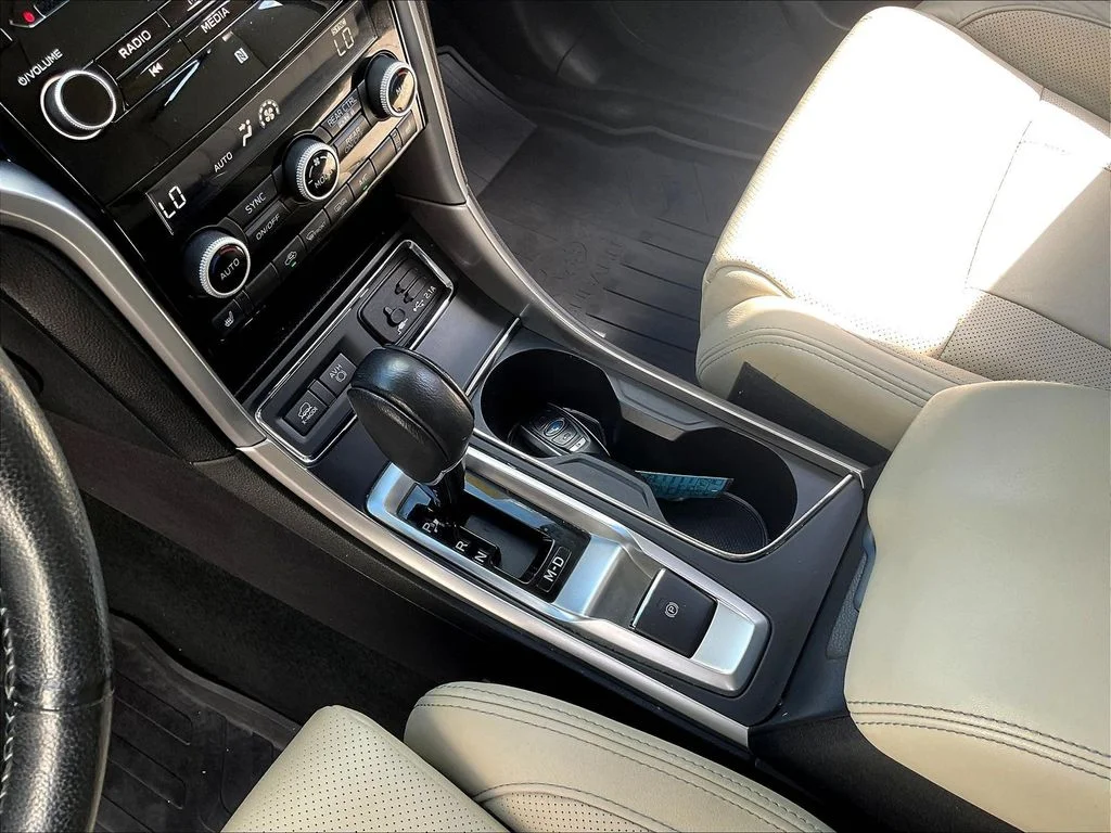 Used 2019 Crystal Black Silica Subaru Limited image 19