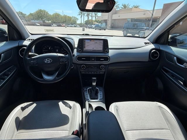 Used 2018 Black Hyundai Ultimate image 13