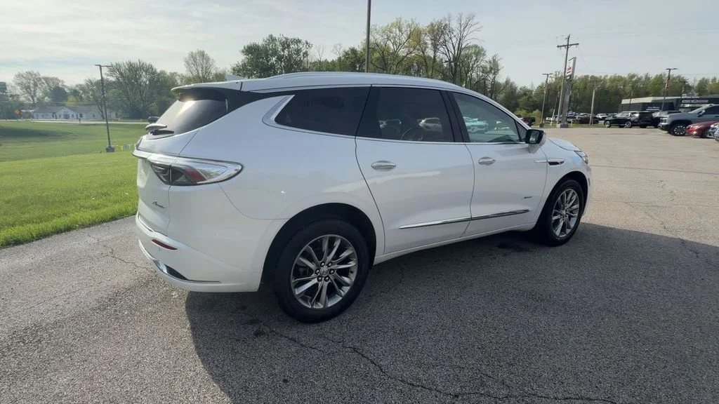 Used 2023 White Buick Avenir image 8