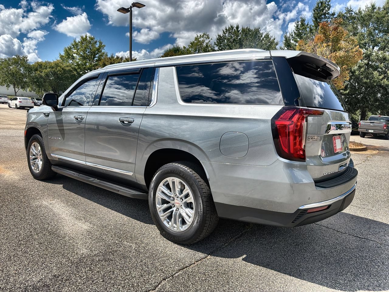 Used 2024 Sterling Metallic GMC SLT image 6