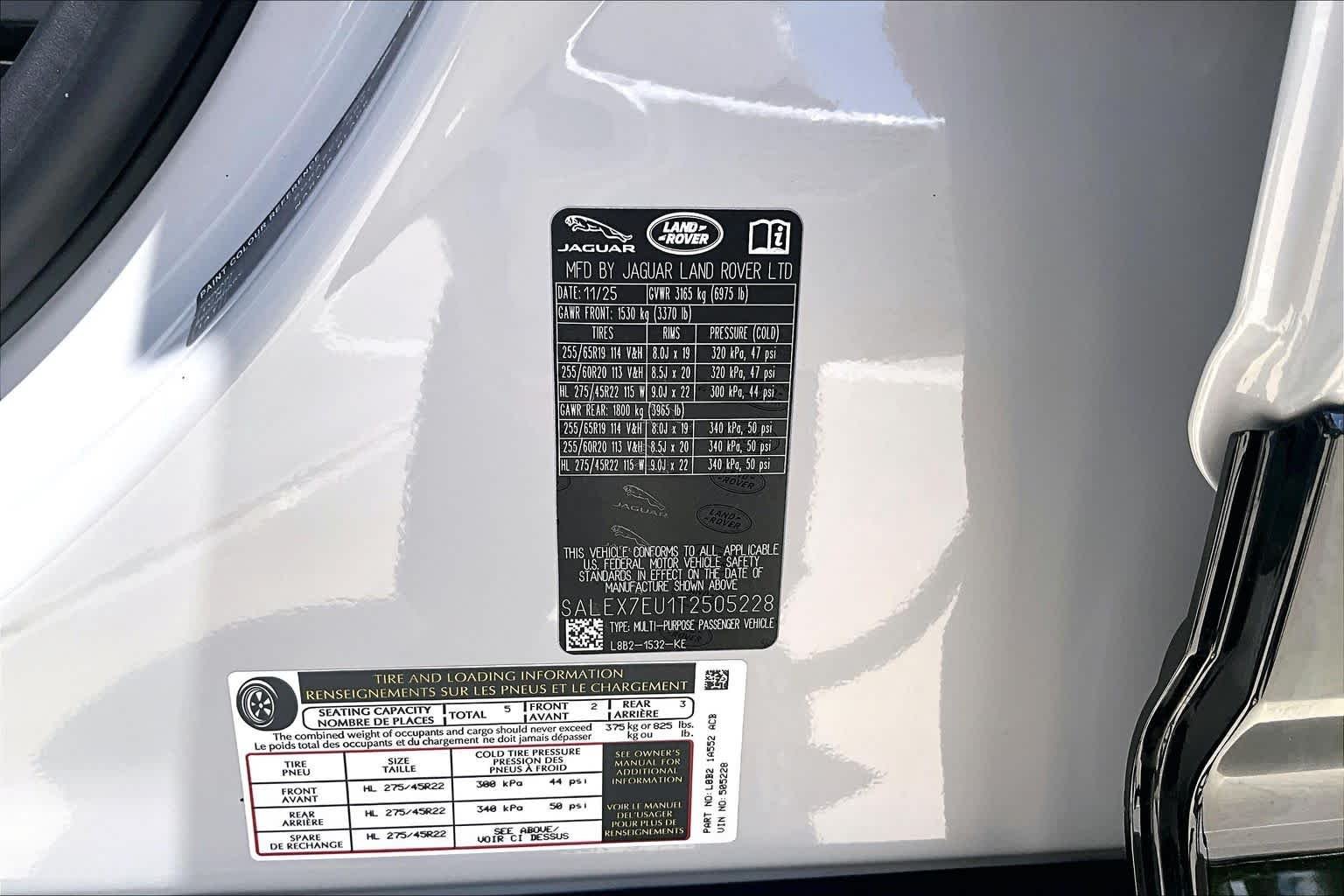 Used 2026 Borasco Grey Metallic Land Rover X image 34
