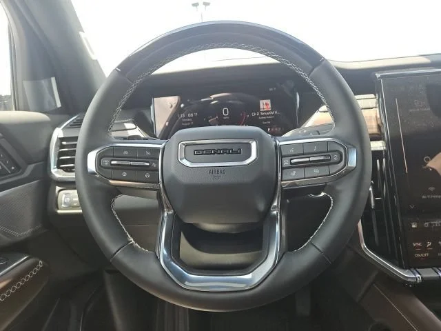 2026 GMC Acadia Denali Ultimate - Photo 8