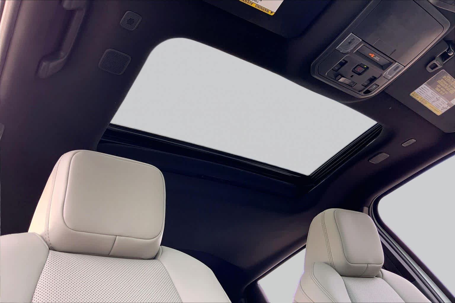 Used 2025 Wind Chill Pearl Toyota Limited Hybrid image 14