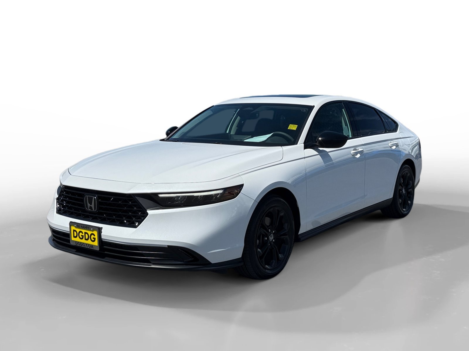 Used 2025 White Honda SE image 1