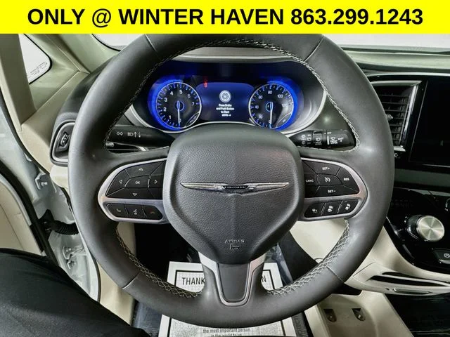 Used 2023 White Chrysler Touring L image 11