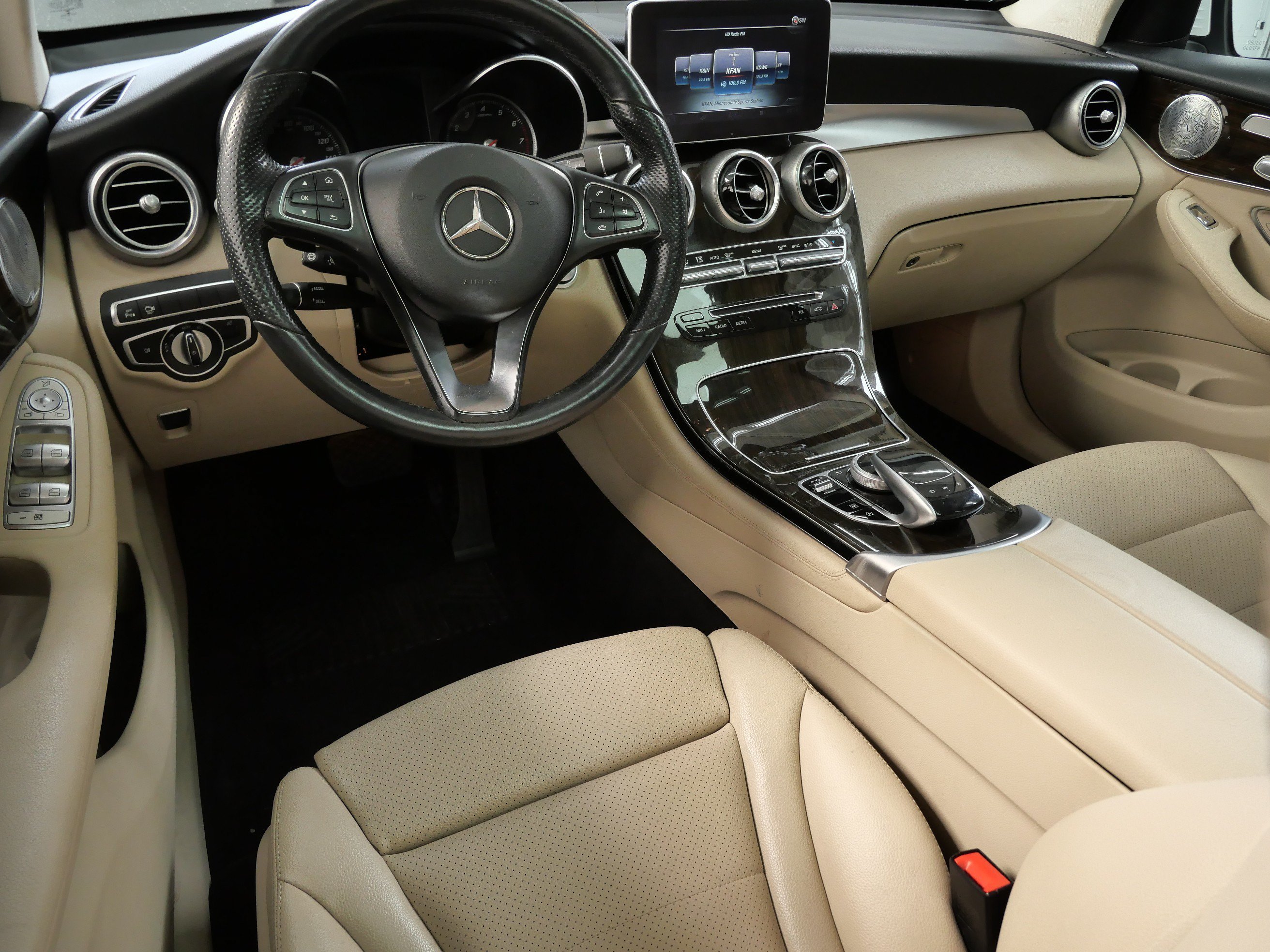 Used 2018 Mercedes-Benz GLC GLC300 with VIN WDC0G4KBXJV060464 for sale in Minnetonka, Minnesota