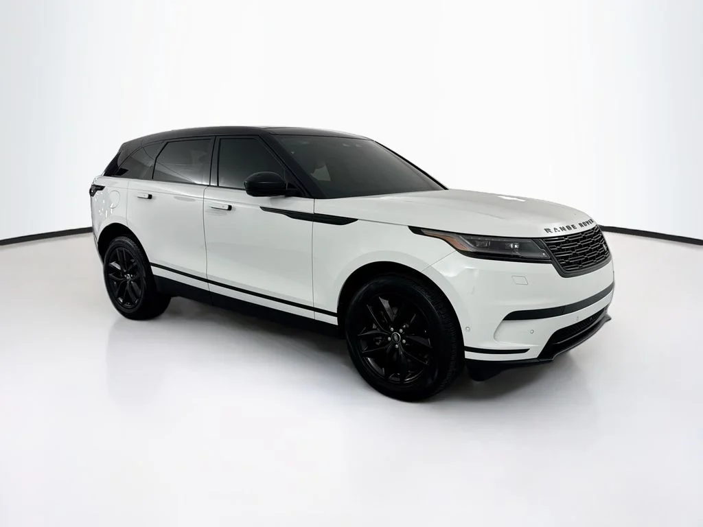 Used 2025 White Land Rover S image 3