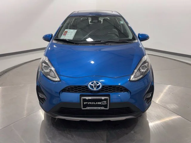 Used 2018 Blue Toyota Four image 8