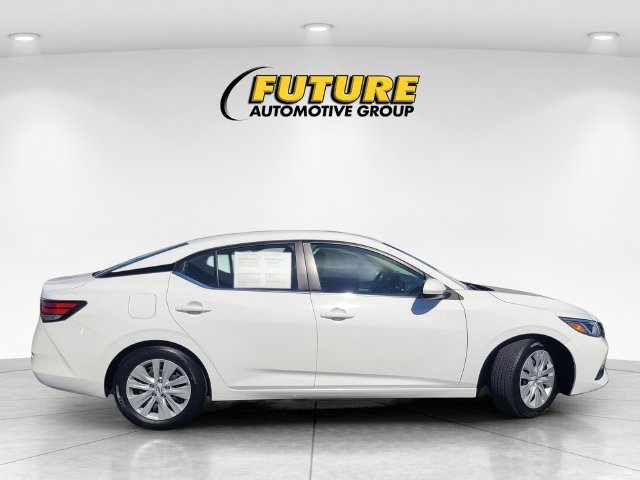 Used 2021 White Nissan S image 3