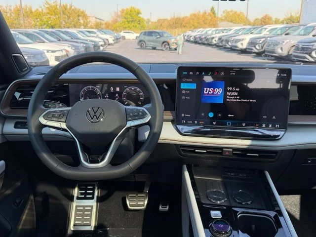 New 2027 Deep Black Pearl Volkswagen 2.0T SEL image 17