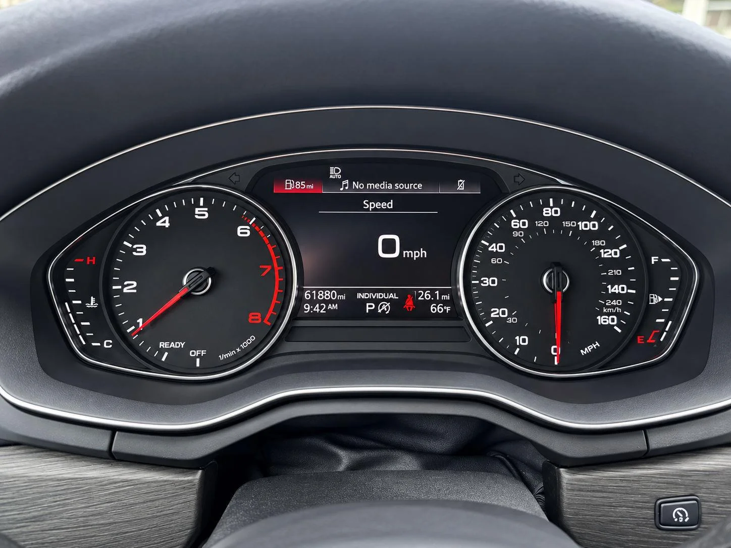 Used 2024 Arkona White Audi S line Premium image 10