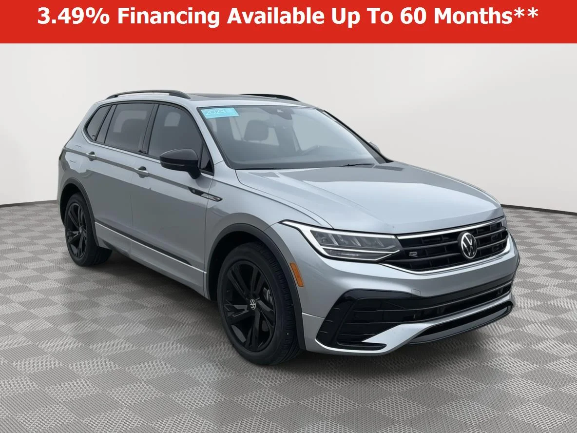 2023 Volkswagen Tiguan 2.0T SE R-Line Black 4Motion's photo