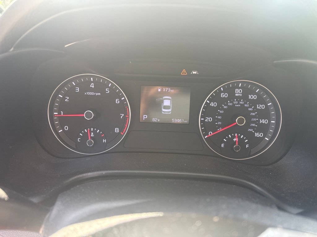 Used 2019 Silky Silver Kia LXS image 4