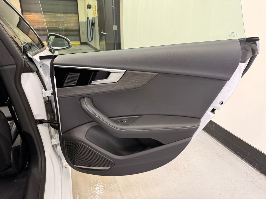 Used 2023 White Audi quattro image 25