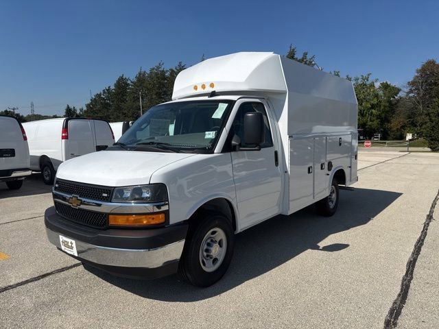 2025 Chevrolet Express 3500 139" WB's photo