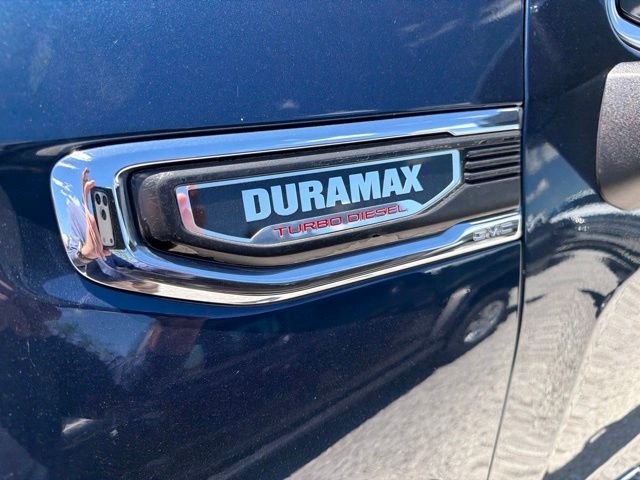 Used 2021 Blue GMC SLE image 10