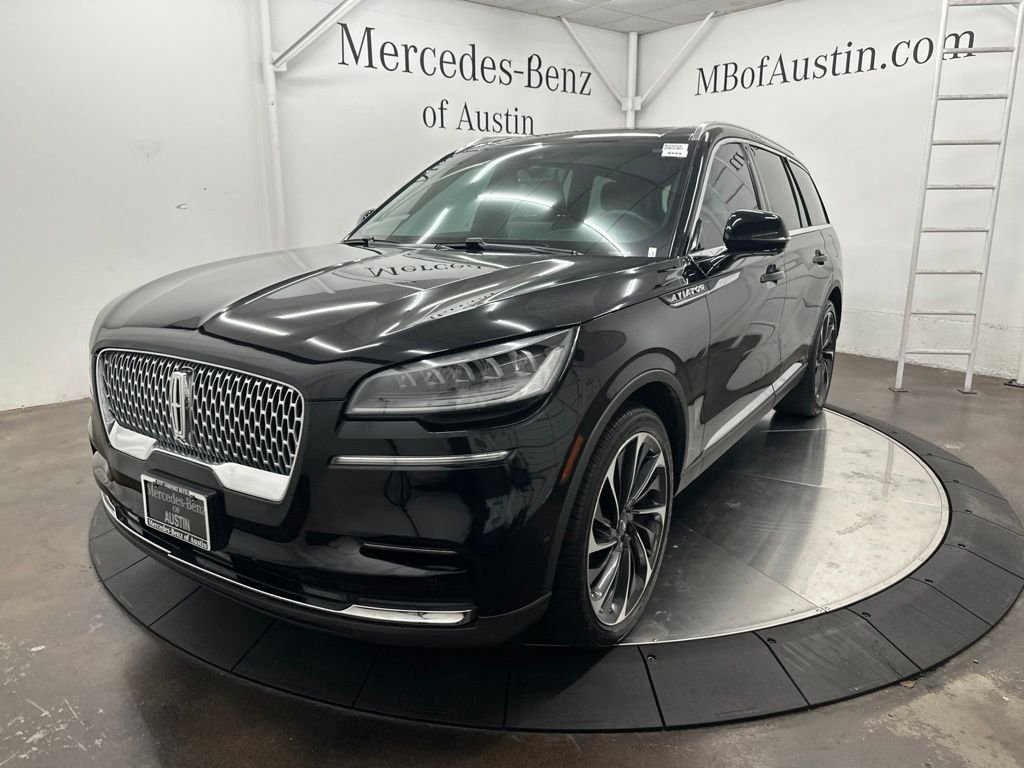 Used 2024 Black Lincoln Reserve image 3