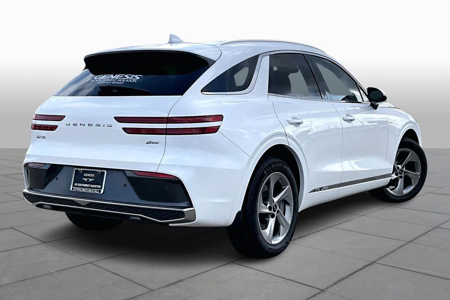 2026 GENESIS GV70 Standard - Photo 13