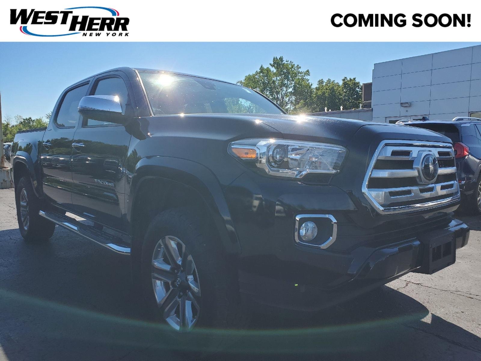 Used 2019 Midnight Black Metallic Toyota Limited image 1